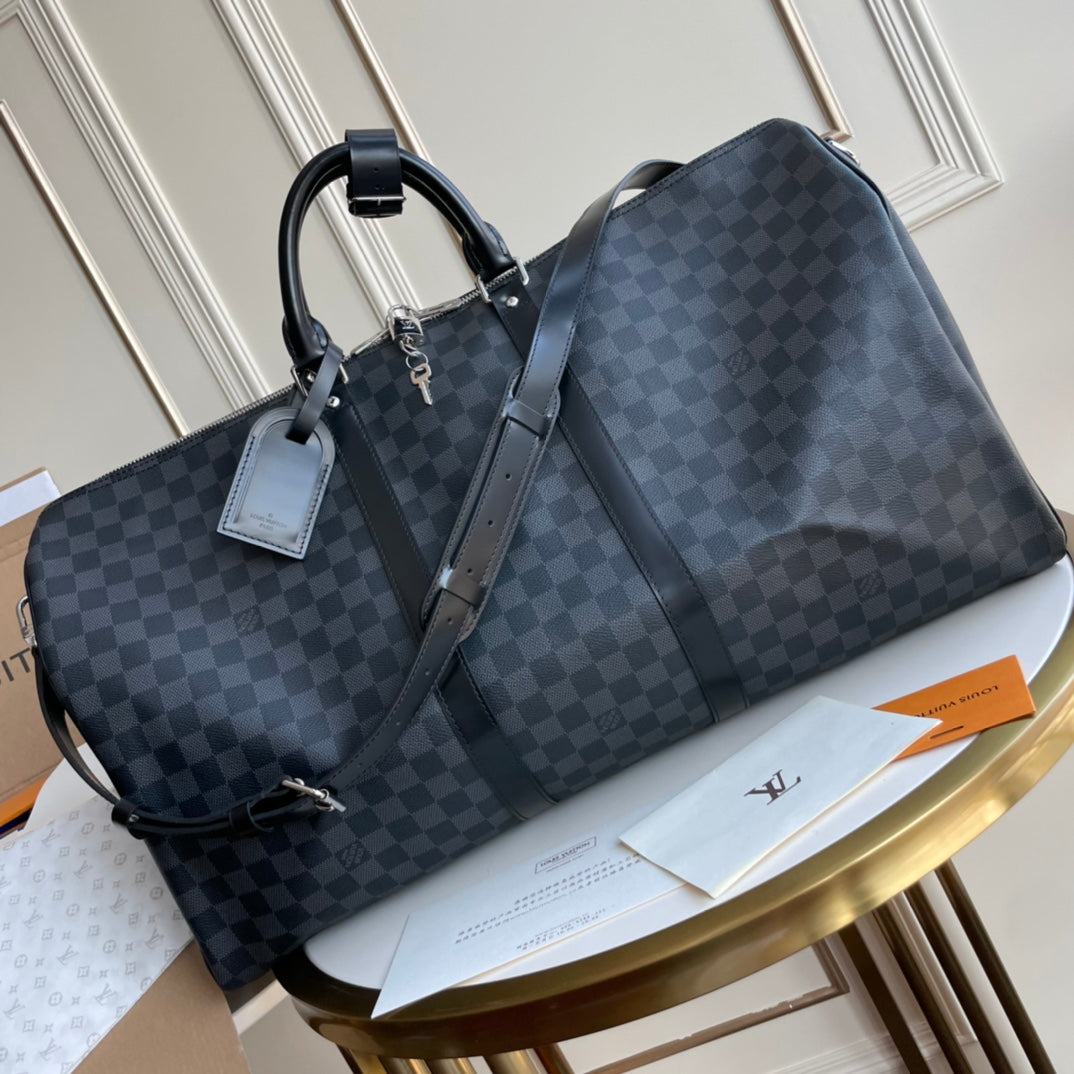 Federaal Zelden geleidelijk Keepall 55 tas met Louis Vuitton schouderband - KJ VIPS