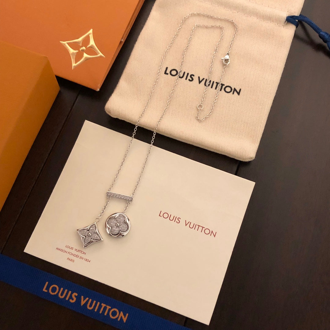 Collar Color Blossom Neglige Louis Vuitton – KJ VIPS
