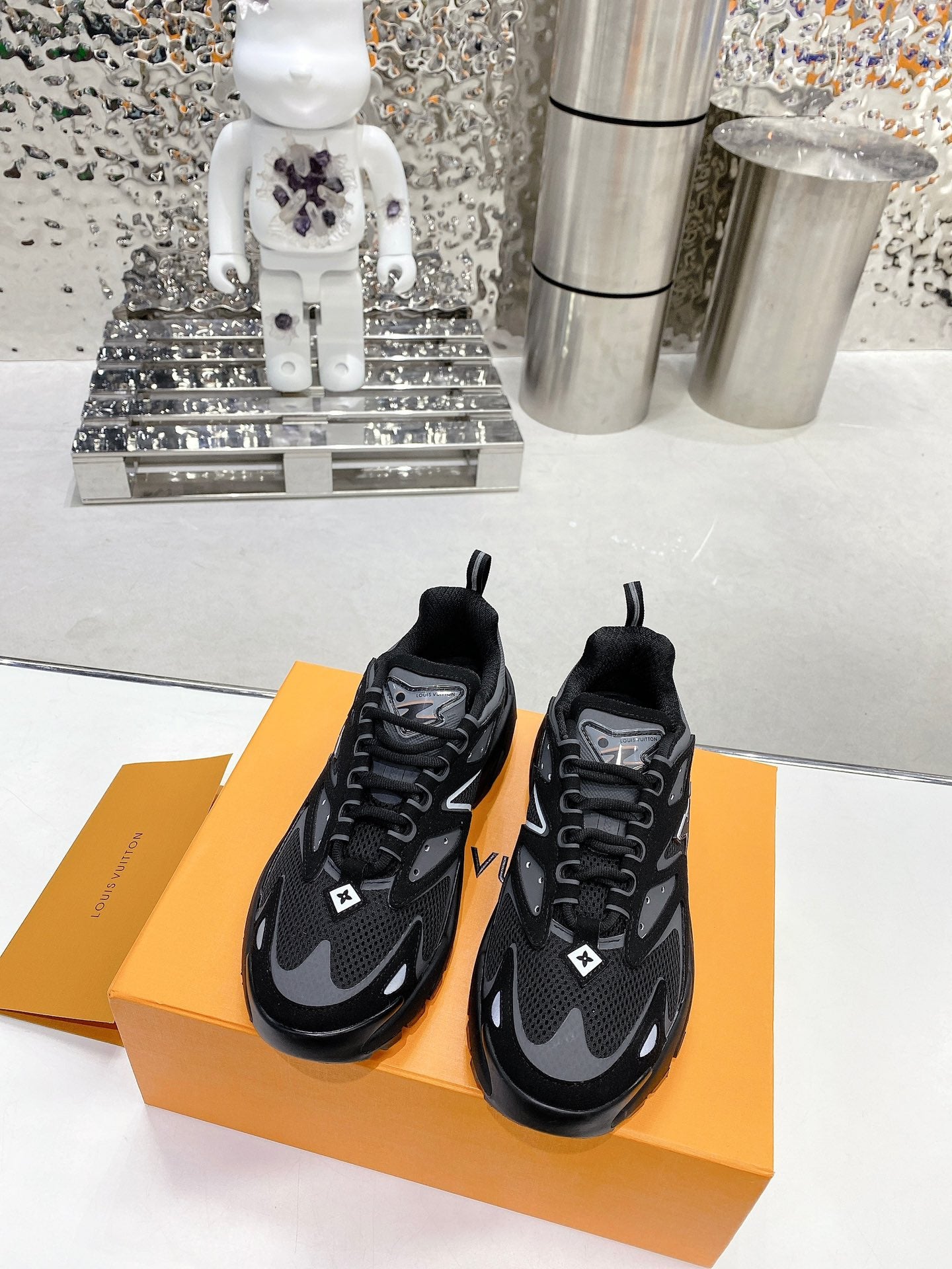 Zapatilla deportiva LV Runner Tatic Louis Vuitton – KJ VIPS