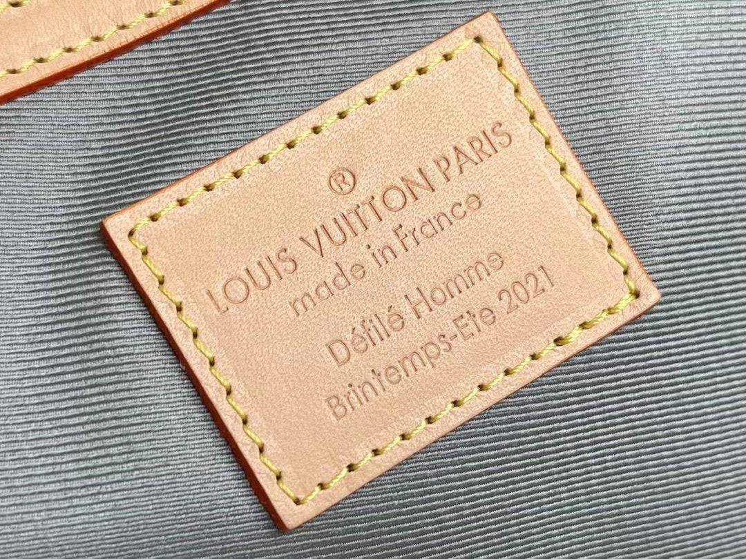 KEEPALL 50 -MATKAlaukku, jossa on poikkirunko Louis Vuitton