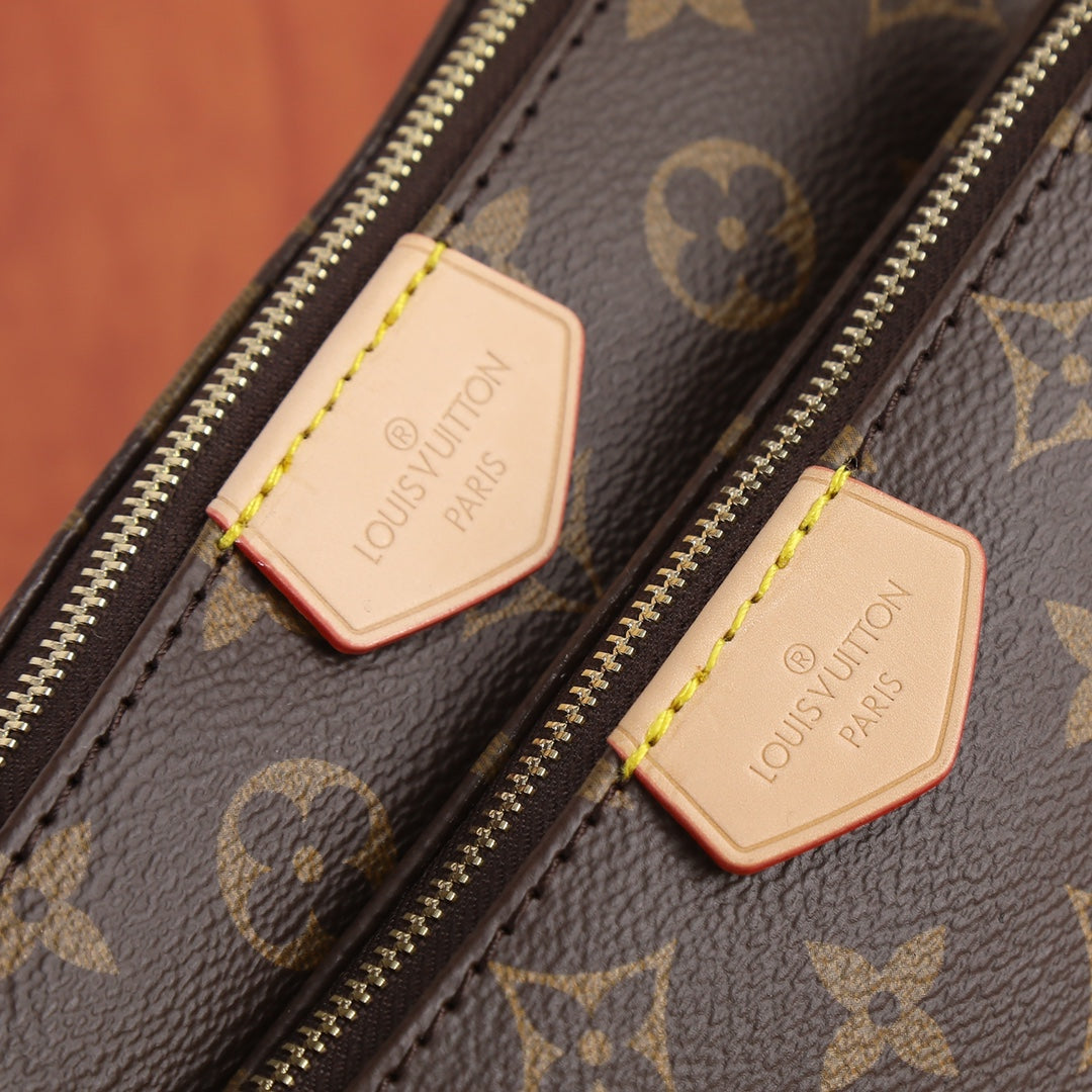 Multi Pochette Accessoires Louis Vuitton laukku
