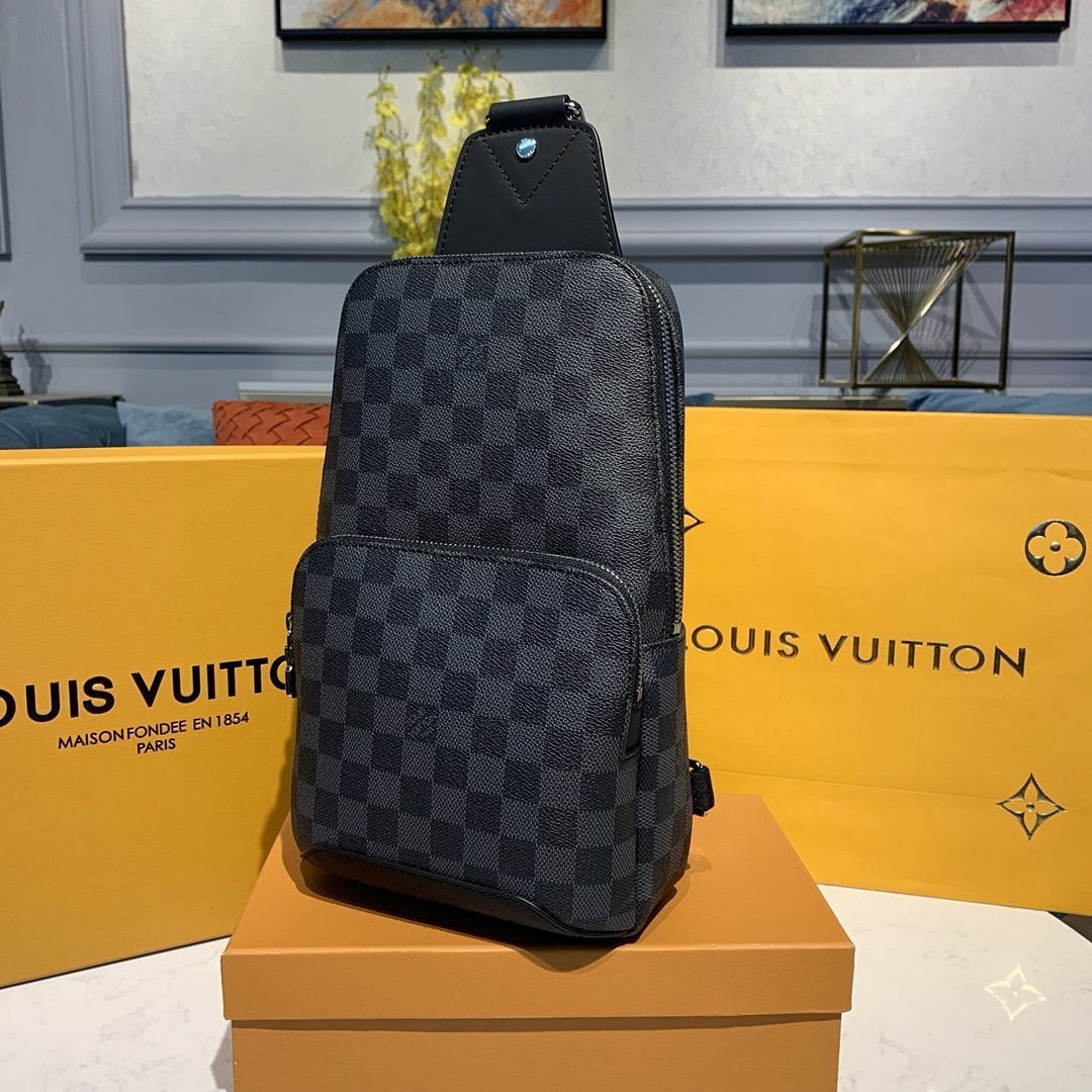 MOCHILA BANDOLERA AVENUE Louis Vuitton – KJ VIPS