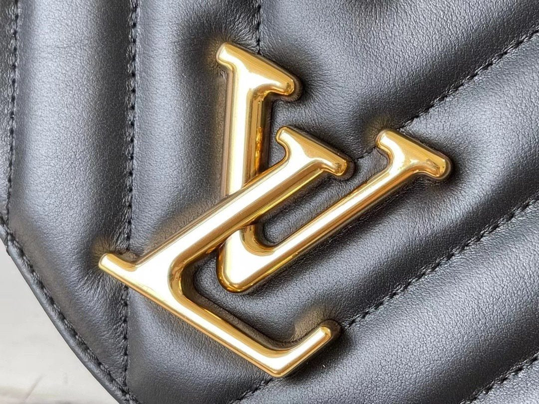 Louis Vuitton LV NEW WAVE CHAIN ​​BAG
