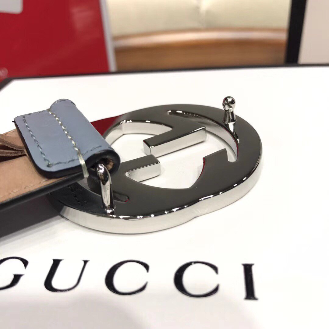 Cinturón de piel Gucci Signature con hebilla de G