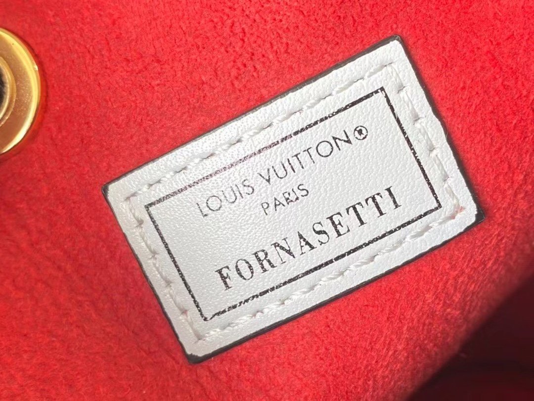 NEONOE MM LAUKU Louis Vuitton