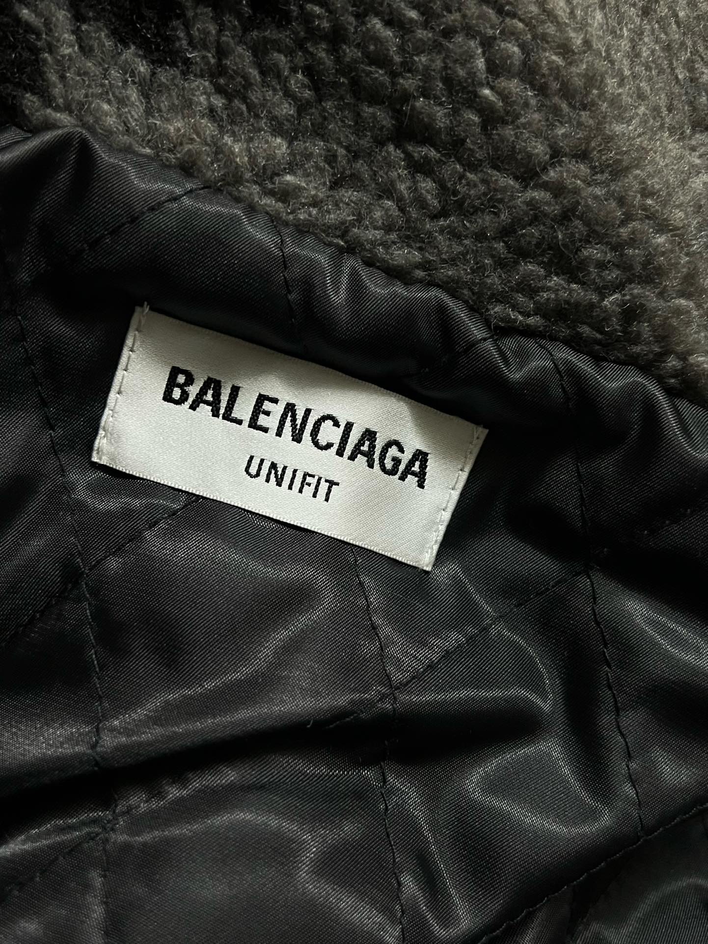 Jas met BALENCIAGA-logo