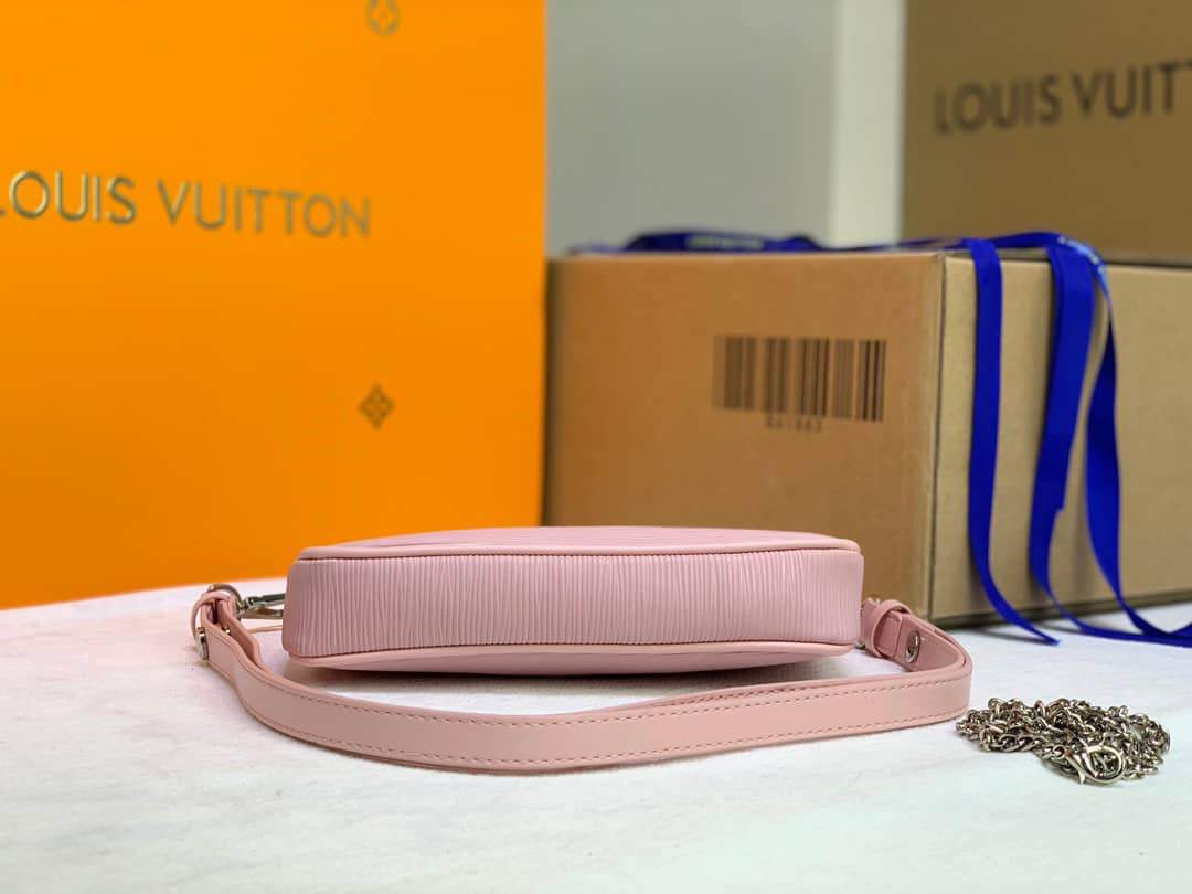 BOLSO EASY POUCH ON STRAP Louis Vuitton