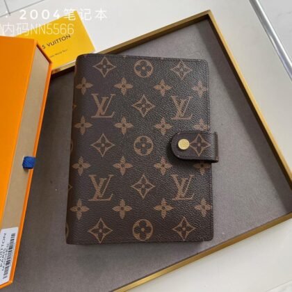 Funda de agenda de anillas mediana Louis Vuitton
