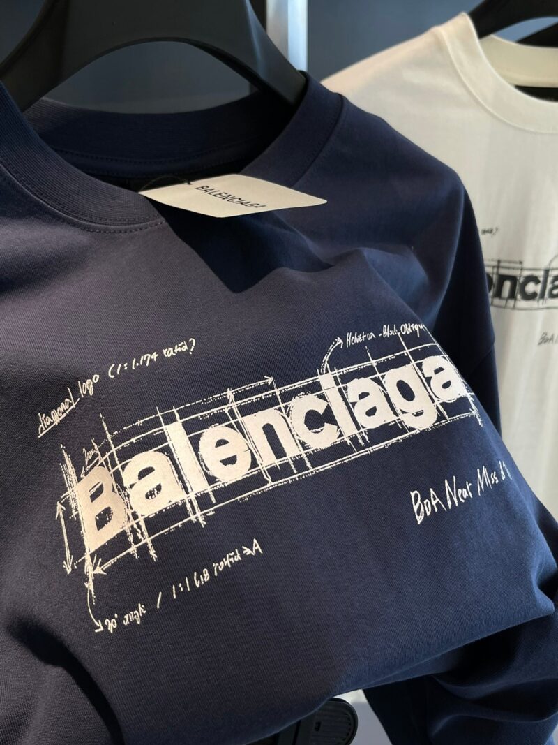 Camiseta con detalles BALENCIAGA - Imagen 4