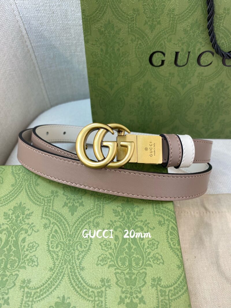 Cinturón GG Marmont estrecho reversible GUCCI