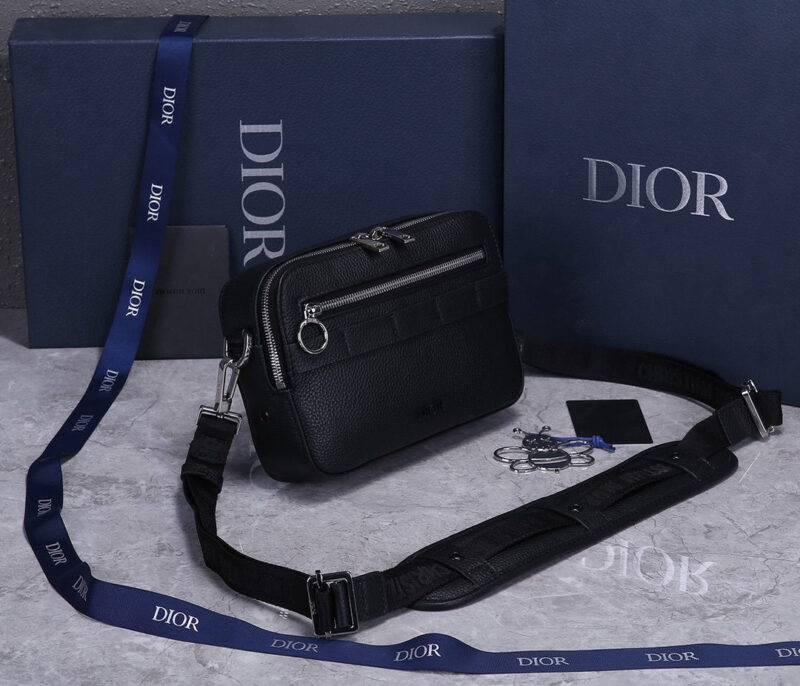 BOLSO MESSENGER SAFARI DIOR - KJ PLUS