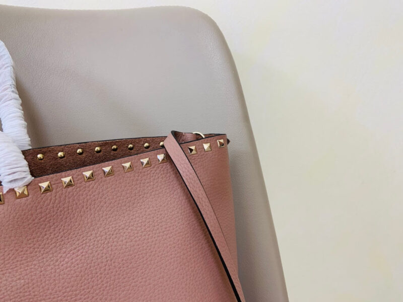 BOLSO SHOPPER ROCKSTUD VALENTINO - Imagen 8