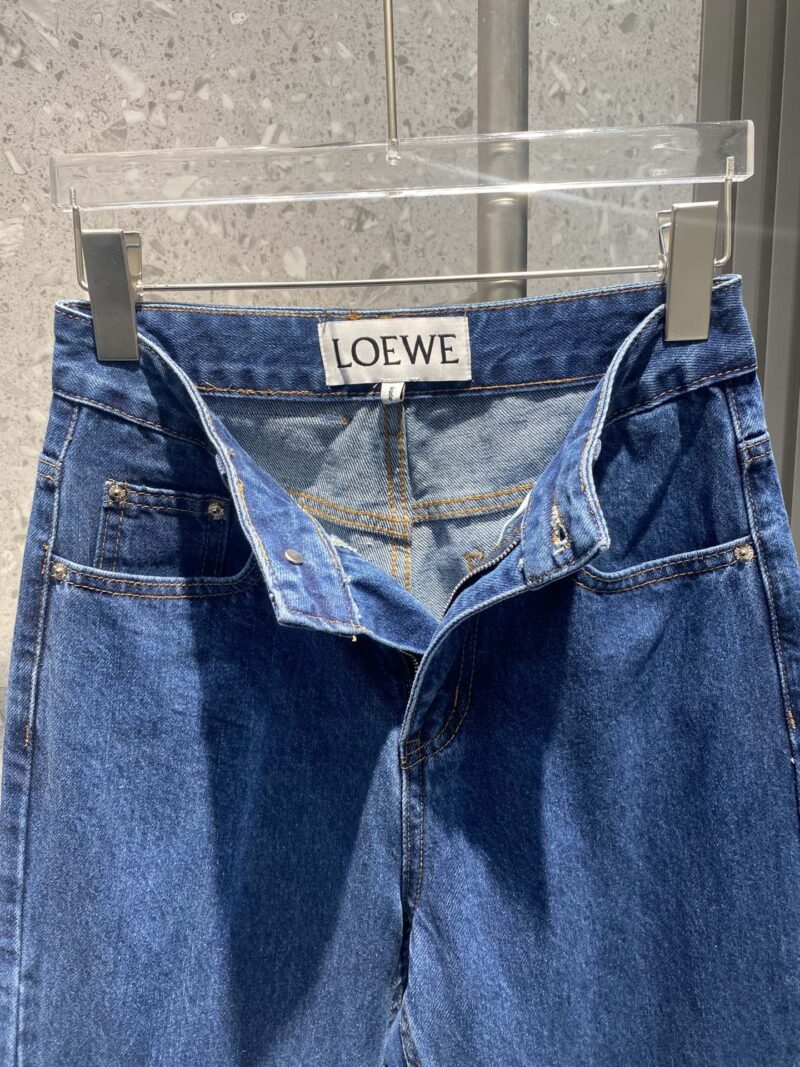 Vaquero anagram LOEWE - Image 6