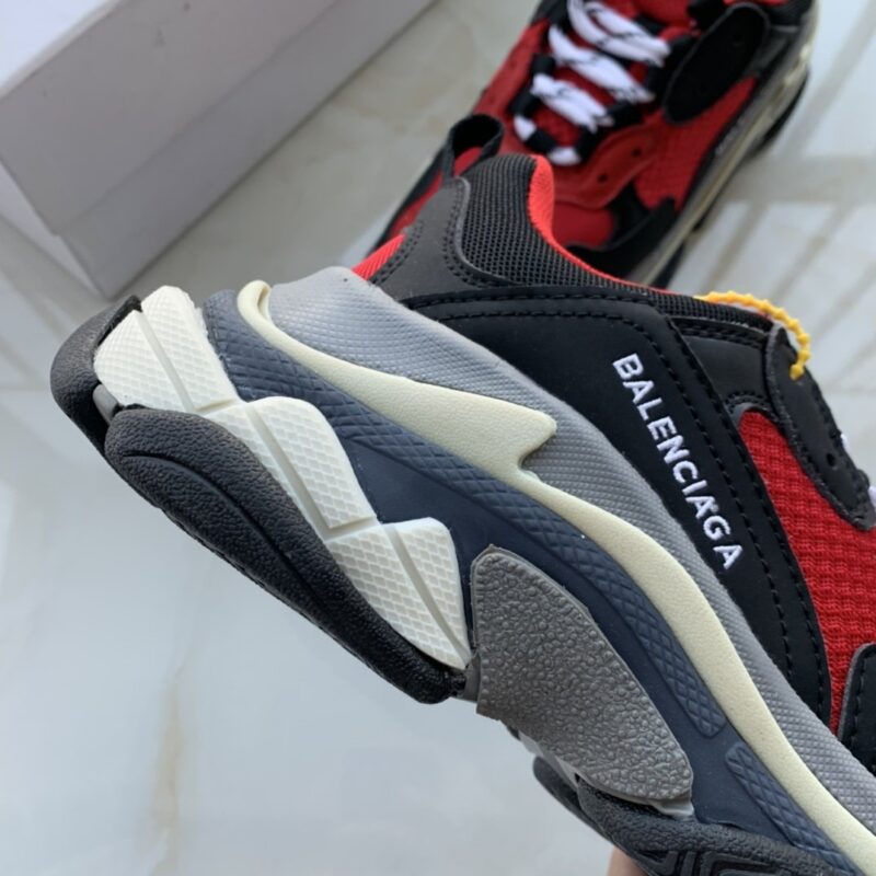 Zapatillas Triple S BALENCIAGA - Imagen 3