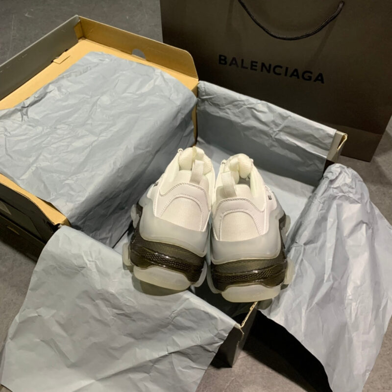 Zapatilla Triple S BALENCIAGA - Imagen 9