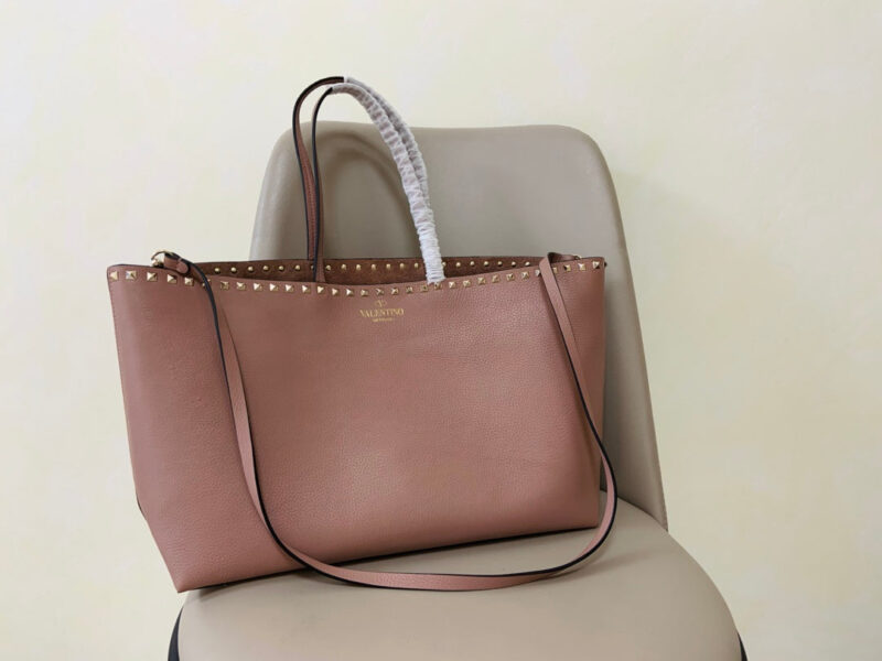 BOLSO SHOPPER ROCKSTUD VALENTINO