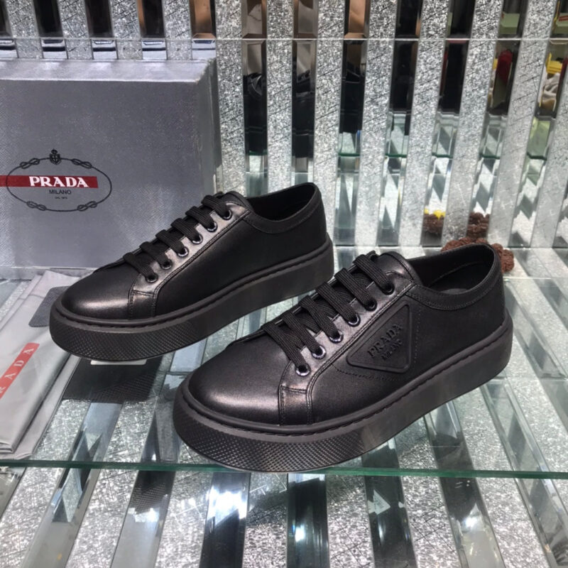 Zapatillas de piel suave PRADA