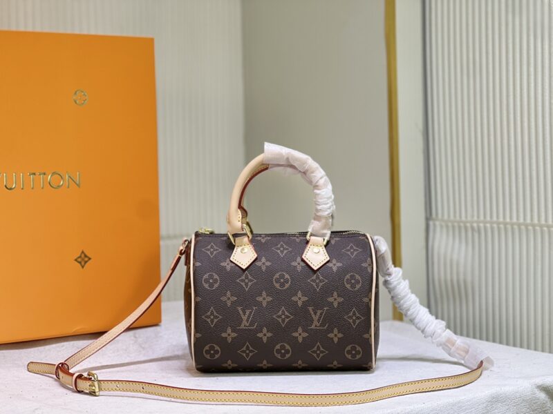 Bolso Nano Speedy LOUIS VUITTON