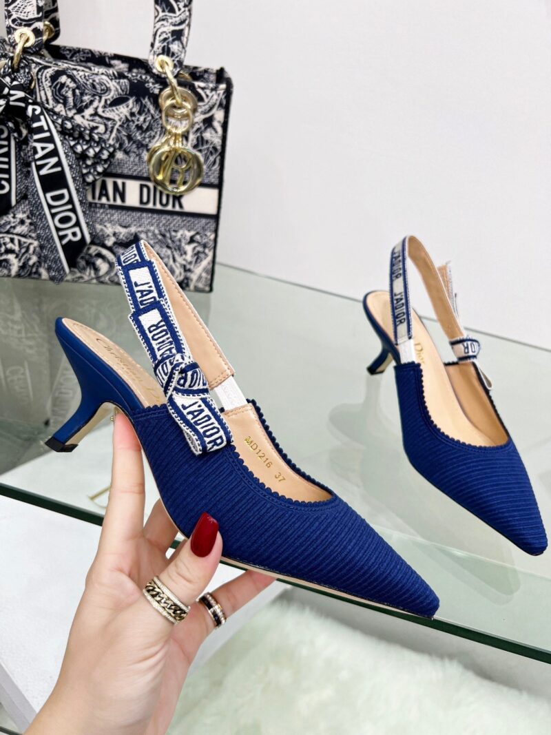 Zapato de salón slingback J'Adior DIOR