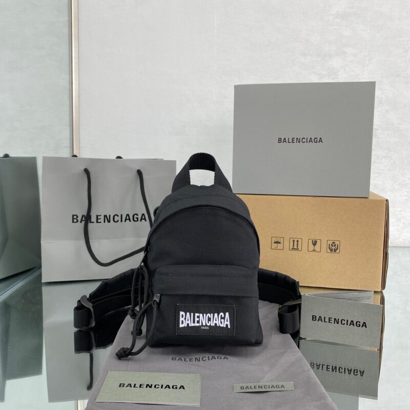 MINIMOCHILA OVERSIZED BALENCIAGA