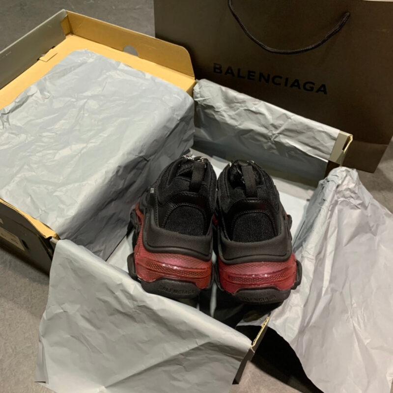 Zapatilla Triple S BALENCIAGA - Imagen 8