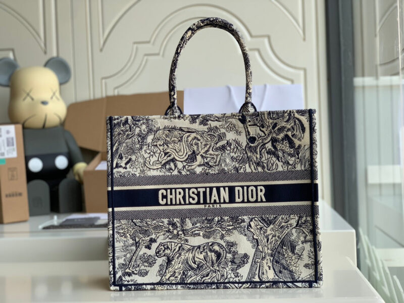 BOOK TOTE DIOR