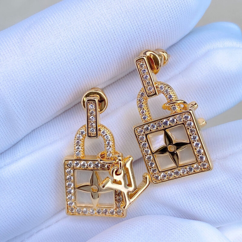 Pendientes Locked Louis Vuitton - Imagen 3