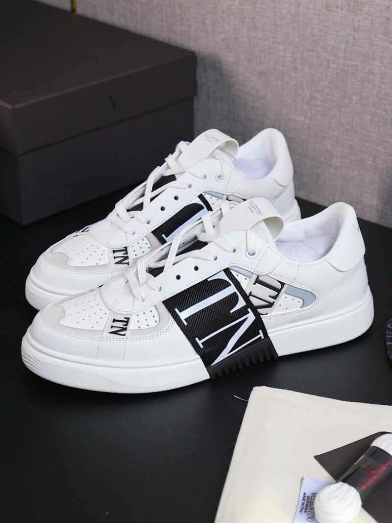 Sneakers sin cordones VL7N con cintas VALENTINO