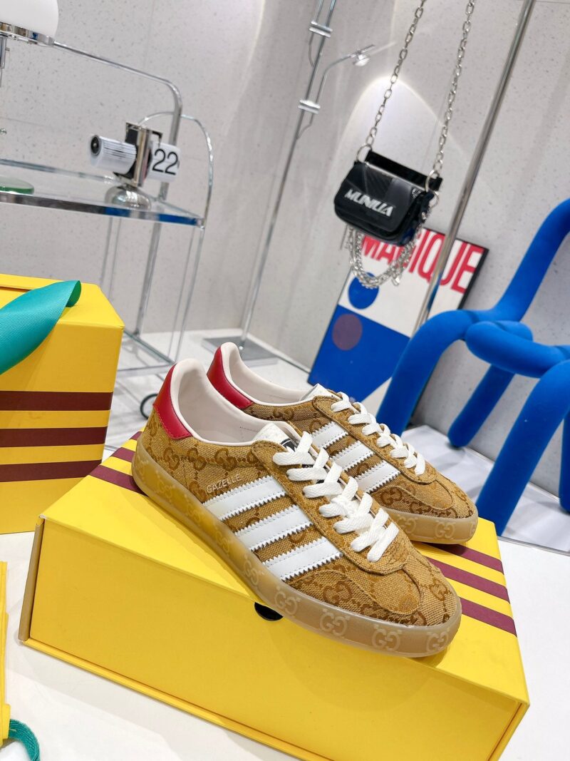 Zapatilla Gazelle adidas x Gucci