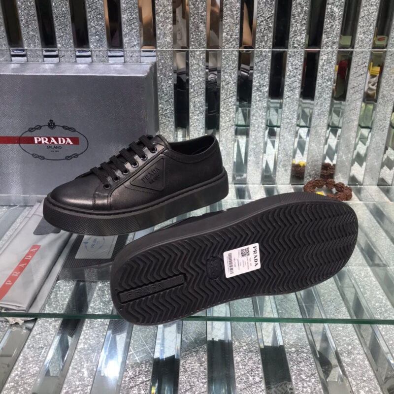 Zapatillas de piel suave PRADA - Imagen 8