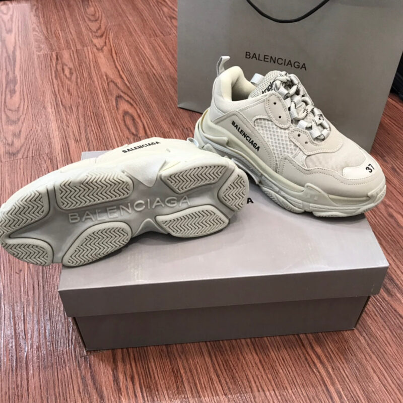 Zapatilla Triple S BALENCIAGA - Imagen 8