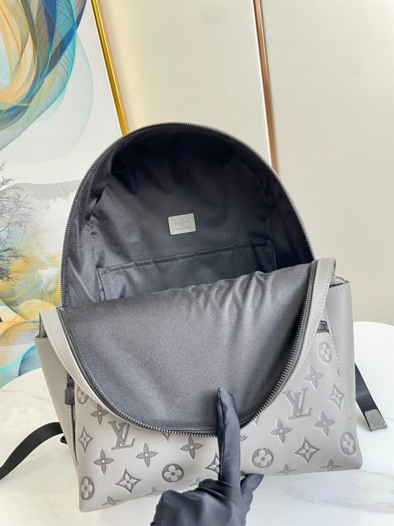 Mochila Discovery Louis Vuitton - Imagen 6