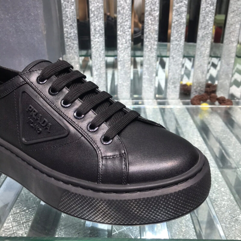 Zapatillas de piel suave PRADA - Imagen 3