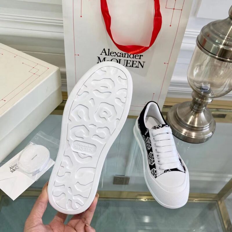 Zapatillas Oversized Alexander McQueen - Imagen 9