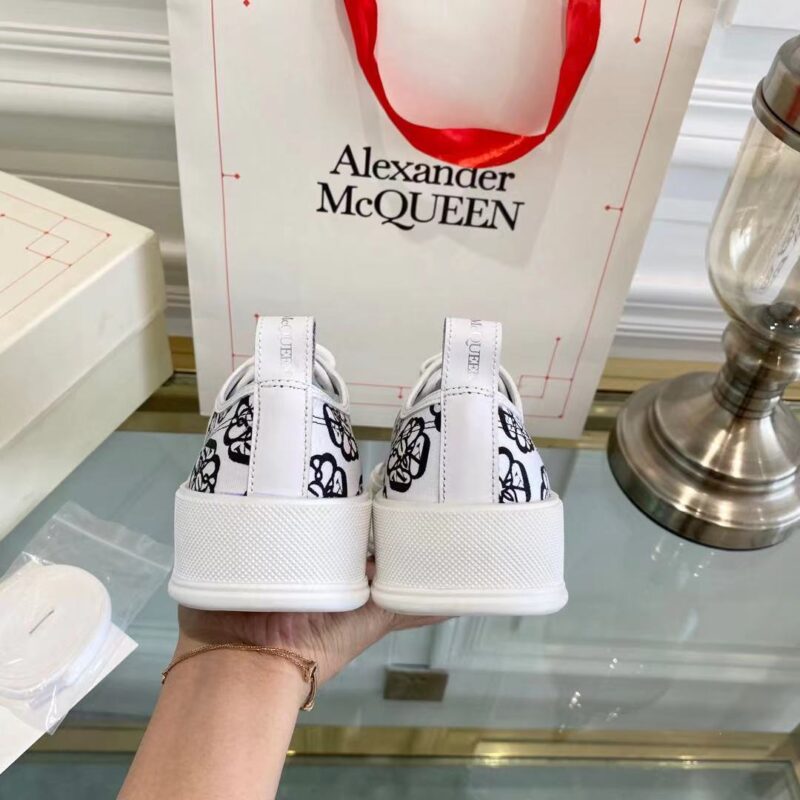 Zapatillas Oversized Alexander McQueen - Imagen 9