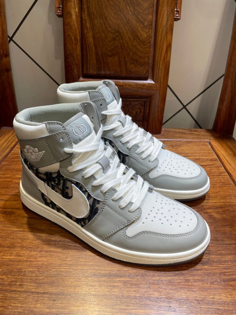 tenis Air Jordan 1 High de Jordan x Dior - Imagen 3