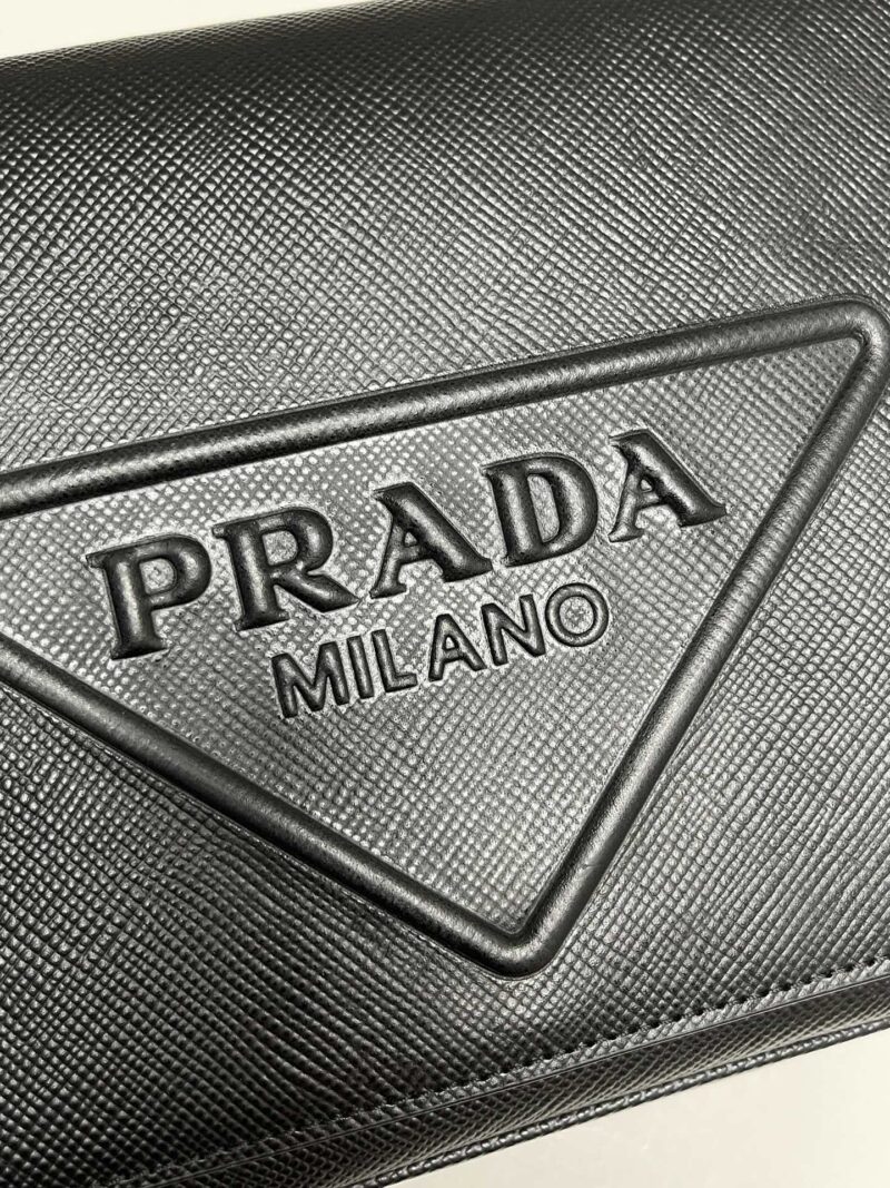 Bandolera de piel Saffiano PRADA - Image 4