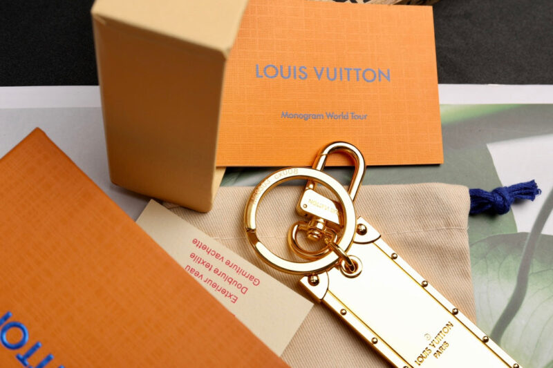 Colgante y llavero Louis Vuitton - Image 3