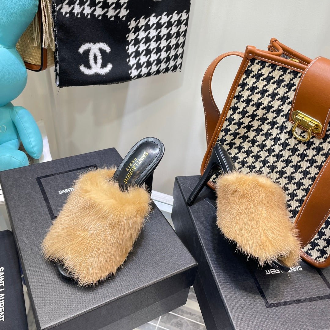 Sandalia Mule La 16 de Pelo YSL