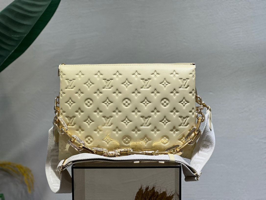 Bolso Coussin MM LOUIS VUITTON