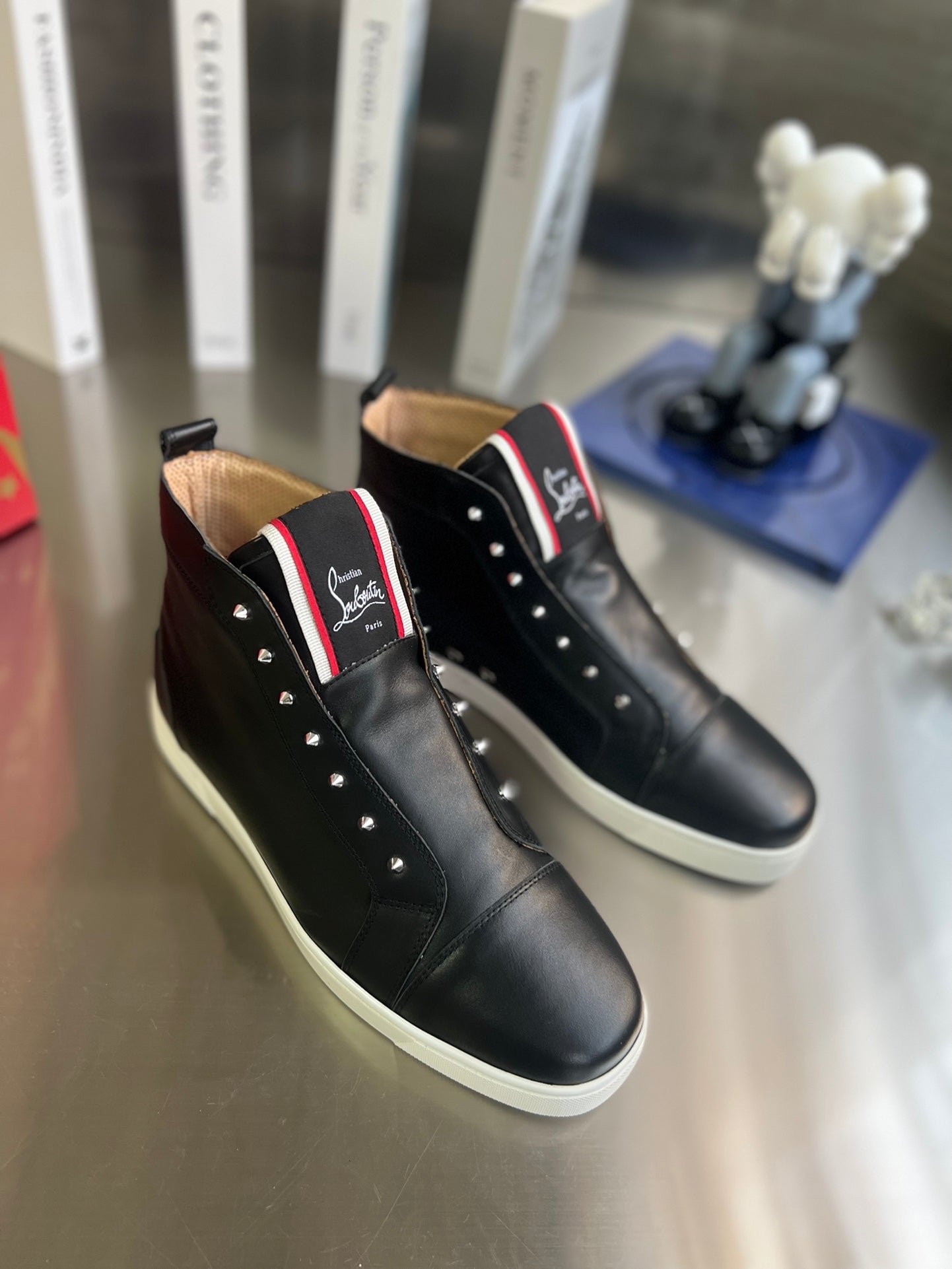 Lou Spikes CHRISTIAN LOUBOUTIN