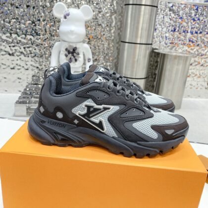 Zapatilla deportiva LV Runner Tatic Louis Vuitton