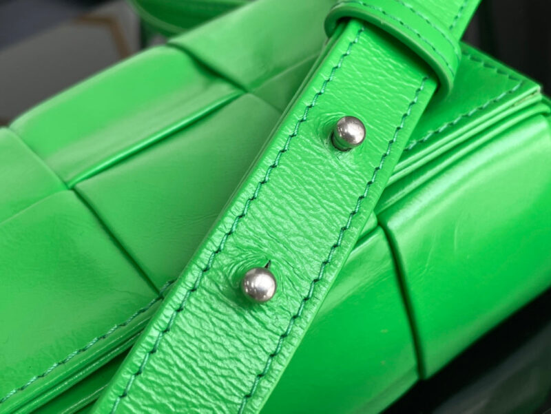 BOLSO MINI CASSETTE BOTTEGA VENETA - Image 6