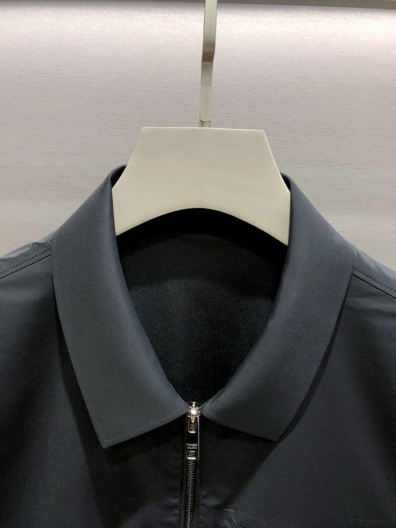 Camisa de Re-Nylon PRADA - Imagen 4