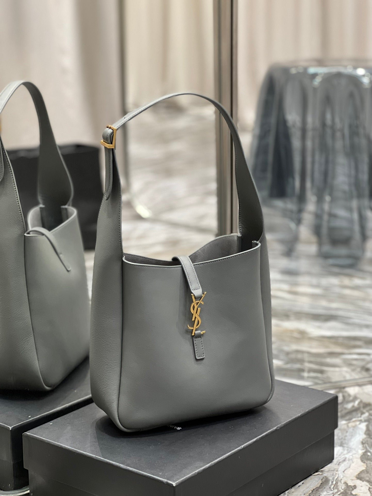 Bolso LE 5 À 7 pequeño flexible YSL