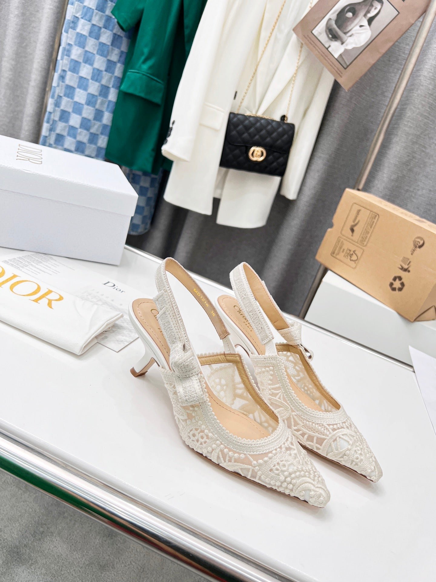Zapato de salón slingback J'Adior DIOR