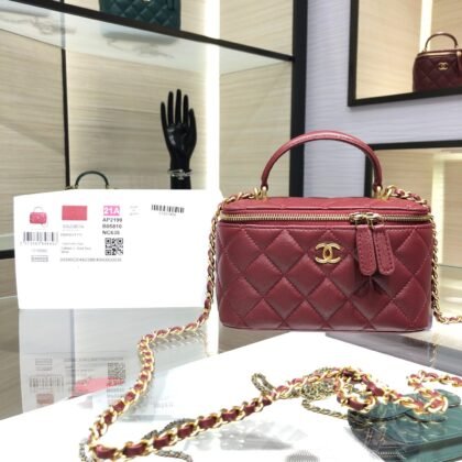 VANITY CASE CON CADENA CHANEL