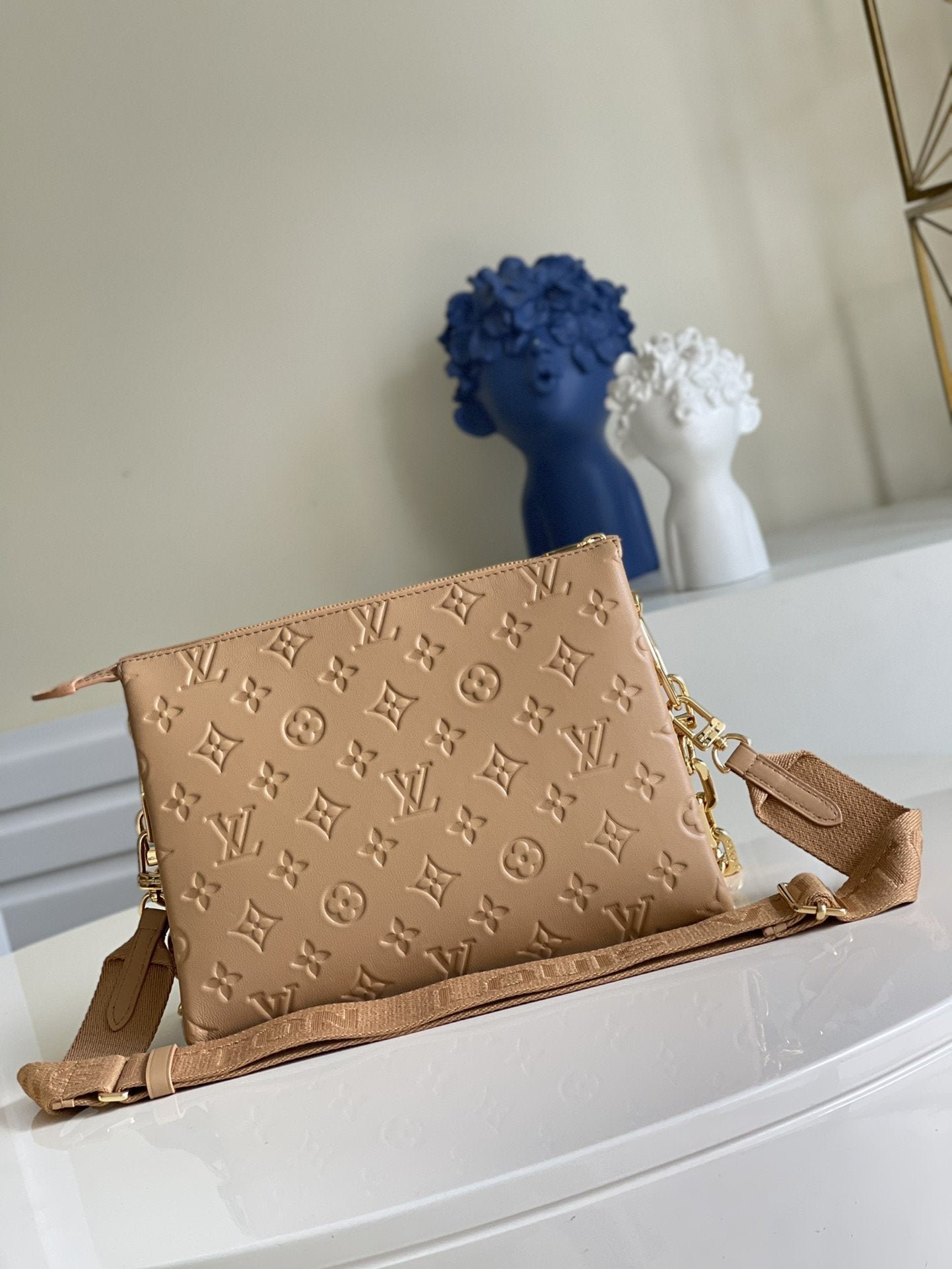 BOLSO COUSSIN PM Louis Vuitton