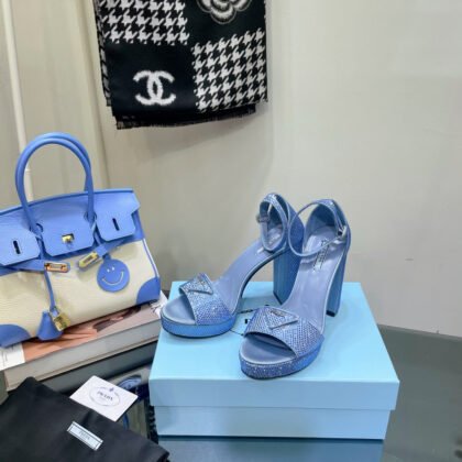 Sandalias de satén con plataforma y cristales PRADA