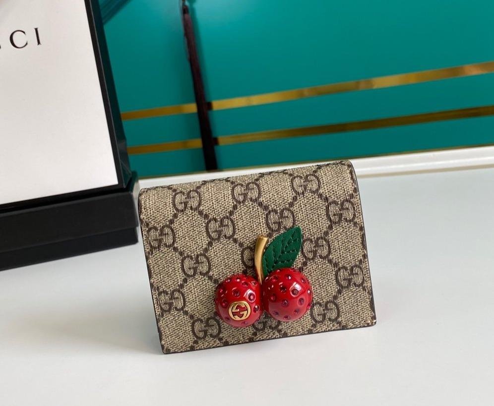 Cartera GG Supreme con cerezas GUCCI - KJ PLUS